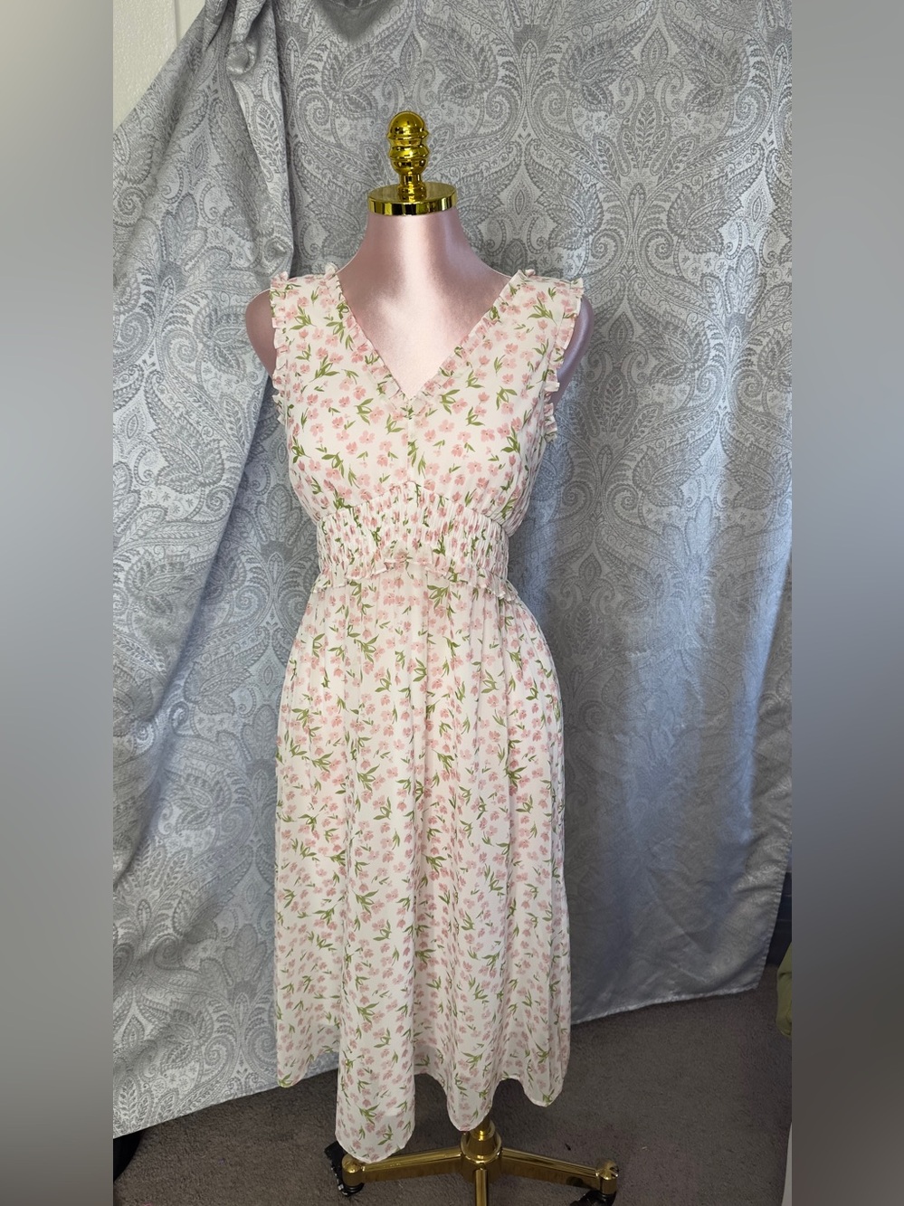 Sienna Sky Pink Floral V‑Neck Smocked Maxi Dress